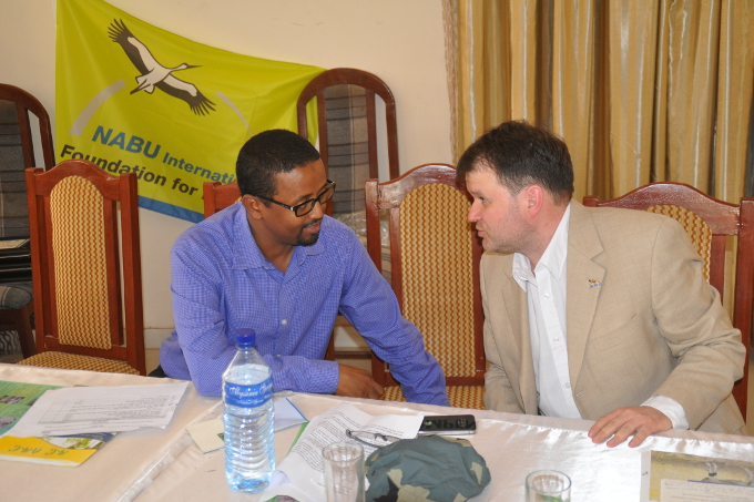 Sifitungsvorsitzender Thomas Tennhardt im Gespräch mit dem äthiopischen Minister für Kultur und Tourismus. - Foto: Ludwig Siege