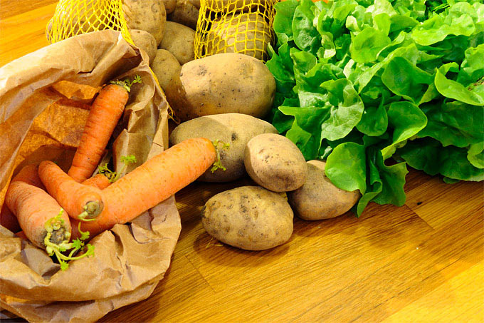 Karotten, Kartoffeln und Blattsalat - Foto: NABU/Sebastian Hennigs