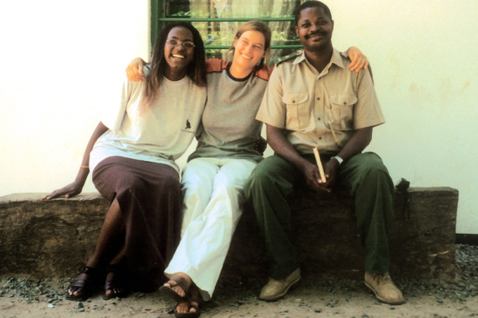Antje Ahrends mit Kollegen in Arabuko, Kenia