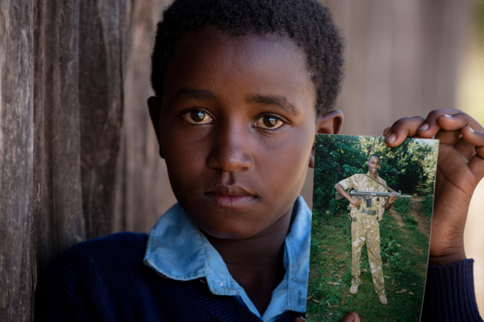 Metekini, 15 Jahre alt, hat ihren Vater im Einsatz als Ranger verloren - Foto: David Kariuki