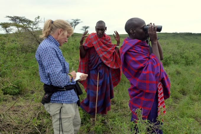 ...um dem entgegenzuwirken arbeiten die Projektmitarbeiter eng mit den im Gebiet ansässigen Massai zusammen. - Foto: Craig Packer