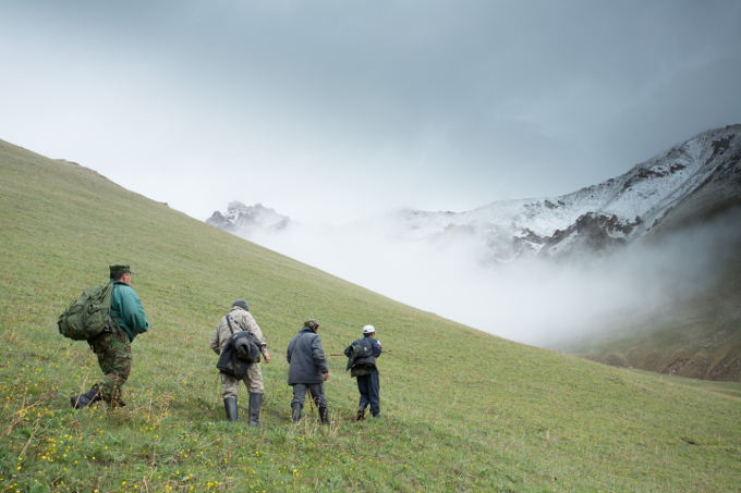 Rangergruppe Gruppa Bars unterwegs im Gebirge