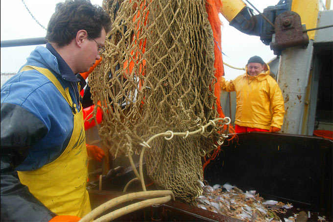 Fischer holen Fang ein  - Foto: Jan van de Vel/European Community