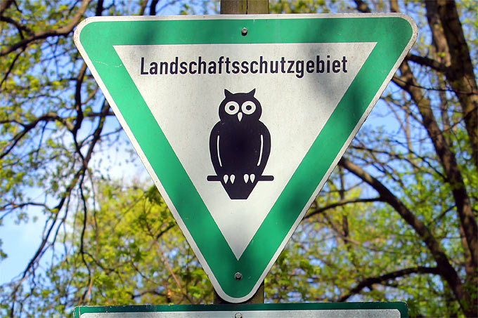 Berliner Schild „Landschaftsschutzgebiet“  – Foto: Helge May