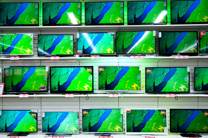 Fernsehgeräte im Elektrofachhandel - Foto: NABU/S. Hennigs