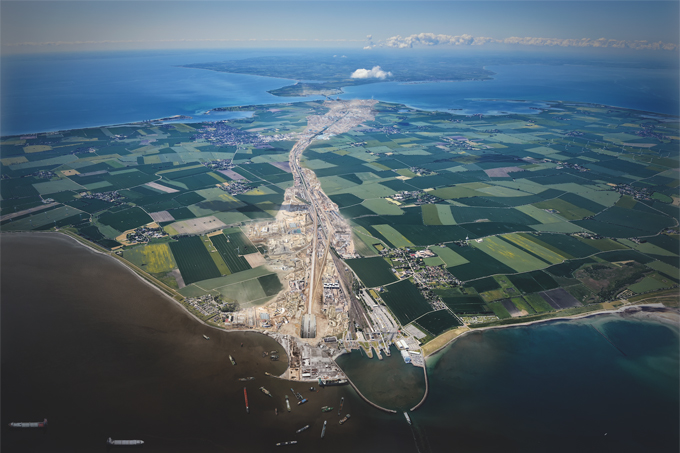 Grafik der geplanten Baustelle auf Fehmarn für den Ostseetunnel. - Foto: Beltretter/Martin Elsen