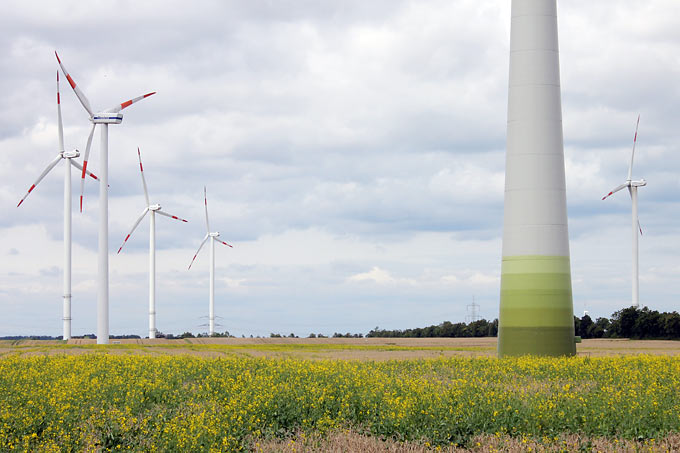 <p id="Wind-an-Land-Gesetz">Windpark im Havelland - Foto: Helge May