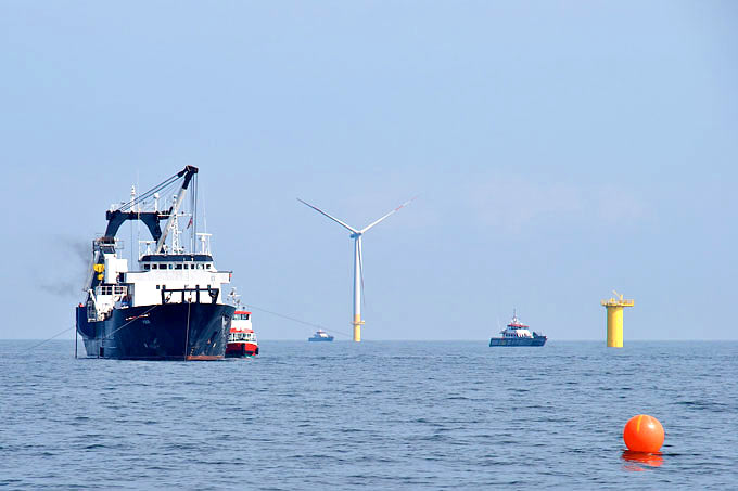 Bau des Offshore-Windparks Baltic 1 - Foto: NABU/Andreas Fußer