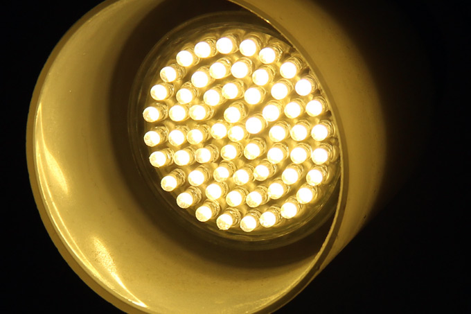 Светодиодная лампа - Фото: Даниэль Хундмайер
