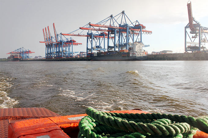 Containerterminal Hamburg-Altenwerder - Foto: Helge May